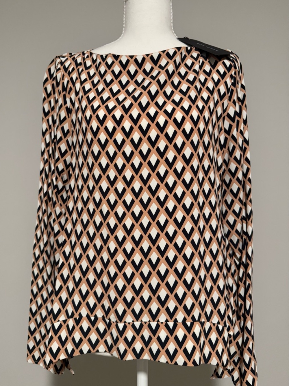 NWT ZARA Long Sleeve Geometric Pattern Blouse - Black, White, Tan - Size Medium